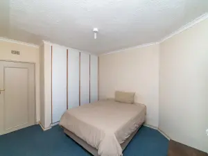 Townhouse/Cluster to Rent in Greendale