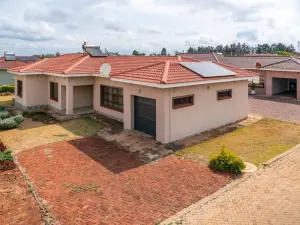 Townhouse/Cluster to Rent in Hogerty Hill