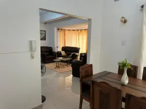 3 Bedroom House to Rent in Greendale