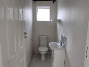 4 Bedroom House to Rent in Fairview