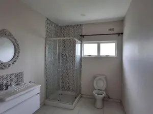 4 Bedroom House to Rent in Fairview