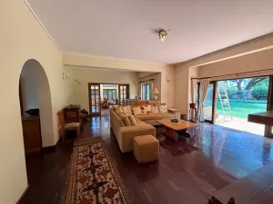 4 Bedroom House to Rent in Alexandra Park