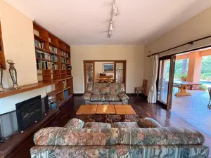 4 Bedroom House to Rent in Alexandra Park