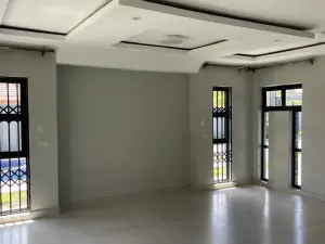 4 Bedroom House to Rent in Highlands