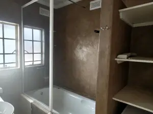 Flat/Apartment to Rent in Avondale West