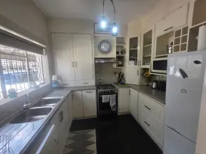 Flat/Apartment to Rent in Avondale