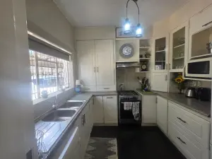 Flat/Apartment to Rent in Avondale