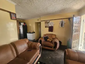 3 Bedroom House to Rent in Msasa Park