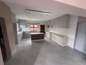 Townhouse/Cluster to Rent in Waterfalls