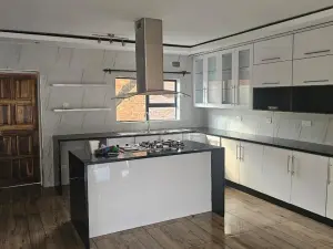 Townhouse/Cluster to Rent in Marlborough