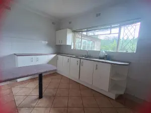 2 Bedroom Cottage/Garden Flat to Rent in Carrick Creagh Estate