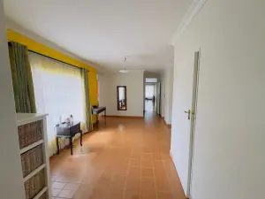 3 Bedroom House to Rent in Manresa
