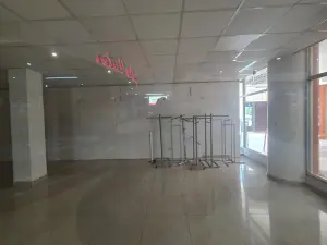 Retail/Shop to Rent in Avondale