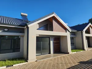 Townhouse/Cluster to Rent in Alexandra Park