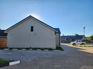 Townhouse/Cluster to Rent in Alexandra Park