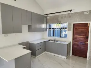 Townhouse/Cluster to Rent in Alexandra Park