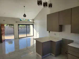 Townhouse/Cluster to Rent in Alexandra Park