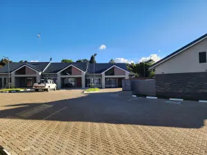 Townhouse/Cluster to Rent in Alexandra Park