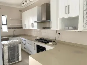 Townhouse/Cluster to Rent in Greendale