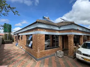 4 Bedroom House to Rent in Madokero Estates