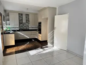 4 Bedroom House to Rent in Madokero Estates