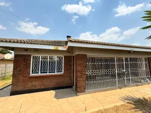 3 Bedroom House to Rent in Zimre Park