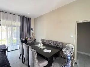 Townhouse/Cluster to Rent in Greendale