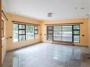 4 Bedroom House to Rent in Helensvale