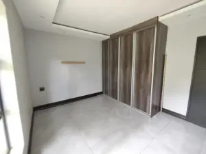 6 Bedroom House to Rent in Glen Lorne