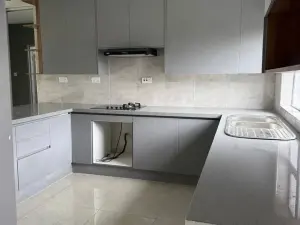 3 Bedroom Cottage/Garden Flat to Rent in Arlington