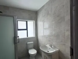 3 Bedroom Cottage/Garden Flat to Rent in Arlington