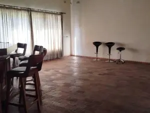 4 Bedroom House to Rent in Mandara