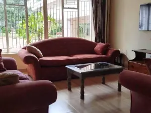 4 Bedroom House to Rent in Mandara