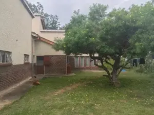 4 Bedroom House to Rent in Borrowdale West