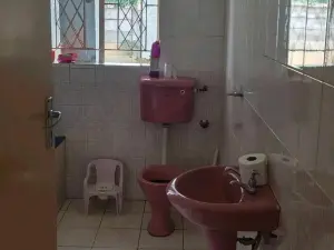 4 Bedroom House to Rent in Borrowdale West