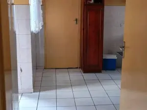 4 Bedroom House to Rent in Borrowdale West