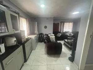 3 Bedroom House to Rent in Westgate