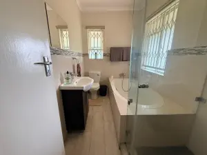 3 Bedroom House to Rent in Mount Pleasant