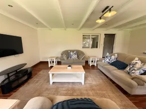 3 Bedroom House to Rent in Mount Pleasant