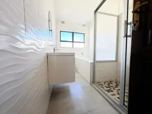 4 Bedroom House to Rent in Highlands