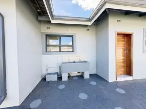 4 Bedroom House to Rent in Highlands