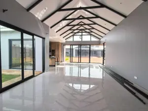 Townhouse/Cluster to Rent in Sandton Park