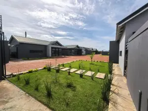 Townhouse/Cluster to Rent in Sandton Park