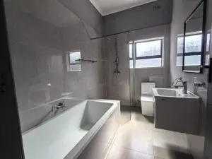 Townhouse/Cluster to Rent in Sandton Park