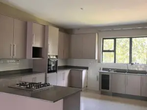 Flat/Apartment to Rent in Borrowdale West