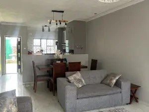 Townhouse/Cluster to Rent in Marlborough