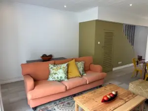 Flat/Apartment to Rent in Newlands
