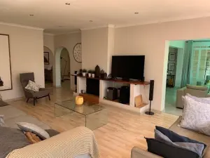 3 Bedroom House to Rent in Borrowdale Brooke