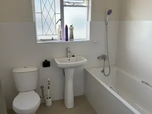 2 Bedroom Cottage/Garden Flat to Rent in Avondale