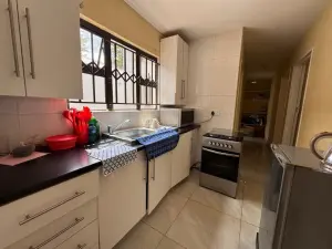 4 Bedroom Cottage/Garden Flat to Rent in Pomona